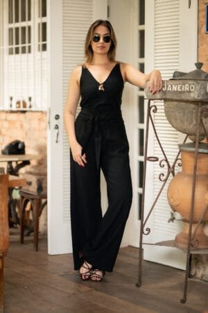 CALÇA COM FAIXA PRETA