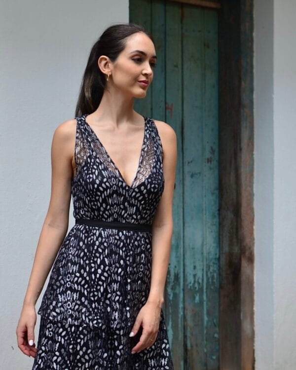 Vestido Alexandra Sem Mangas Cinza